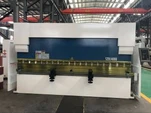 AHYW 125T4m CNC Senkronize Pressbrakes 4 Eksen