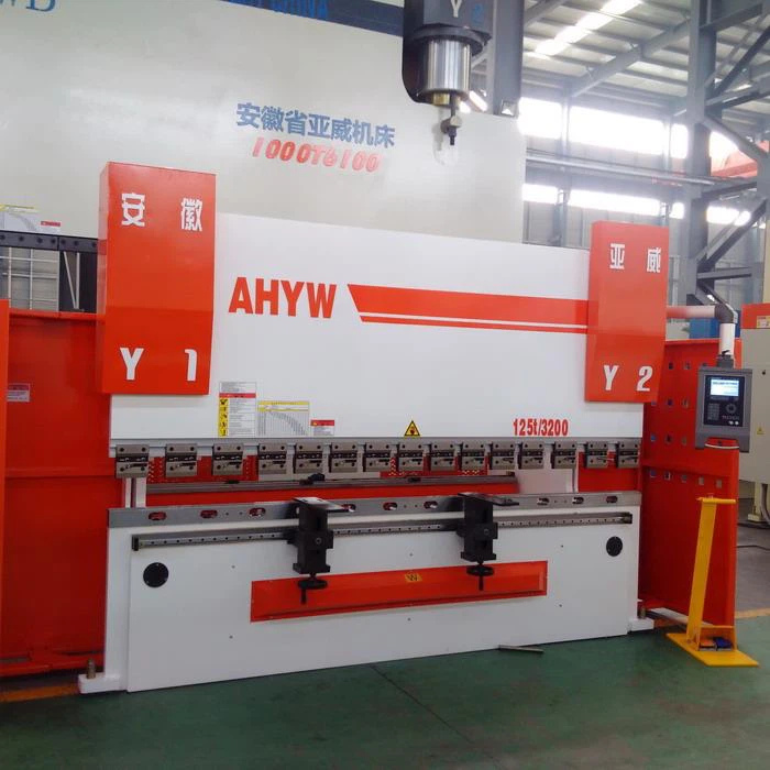 5 Eje China Yawei CNC Plegadora 125T3m  delem da52s Fabricacion factory 