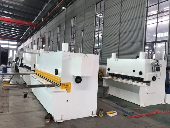 China Yawei made 6mm sheet metal guillotine shearing machine suppliers 4m cutting